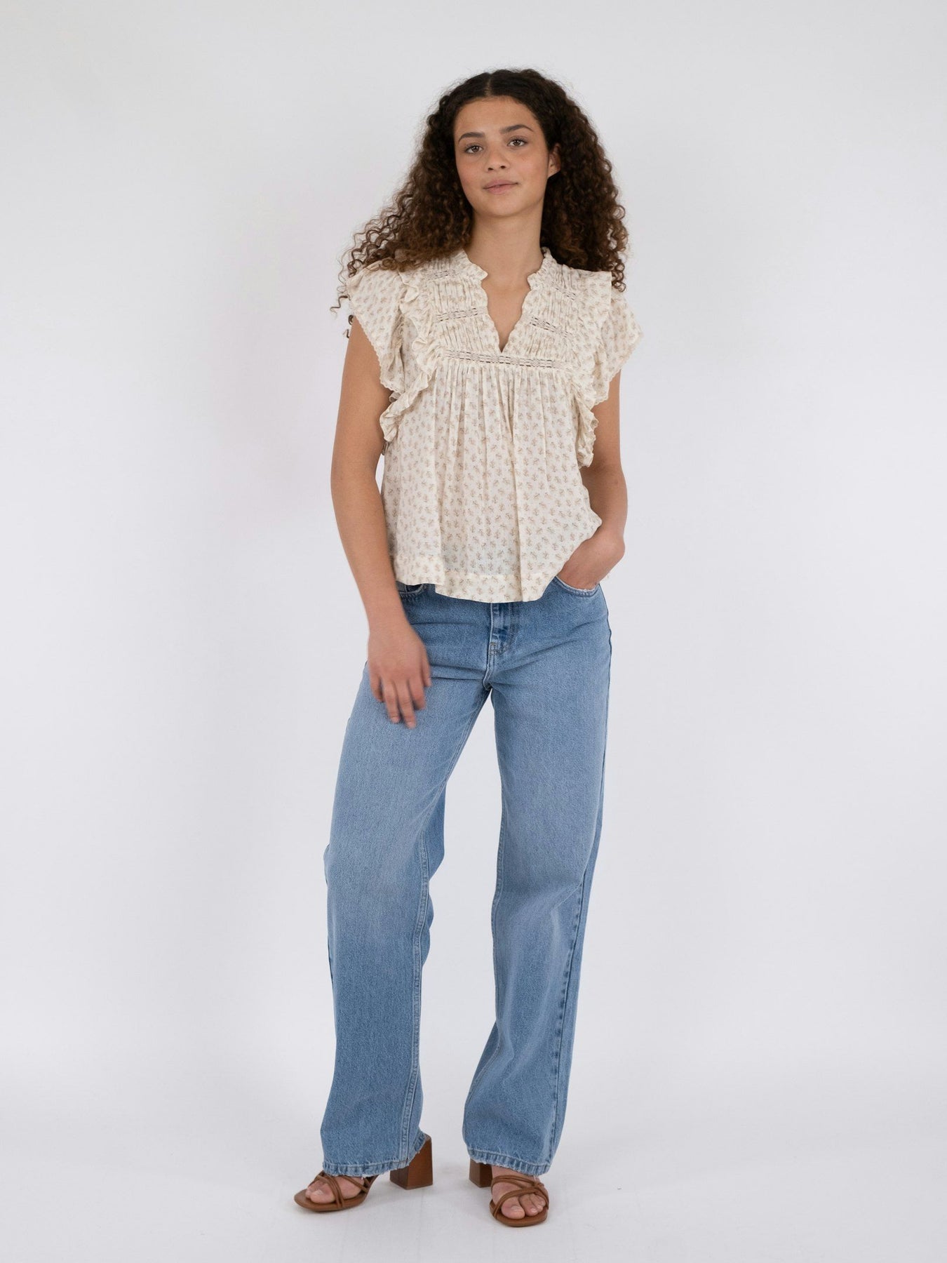 Jayla Basic Blossom Top - Creme