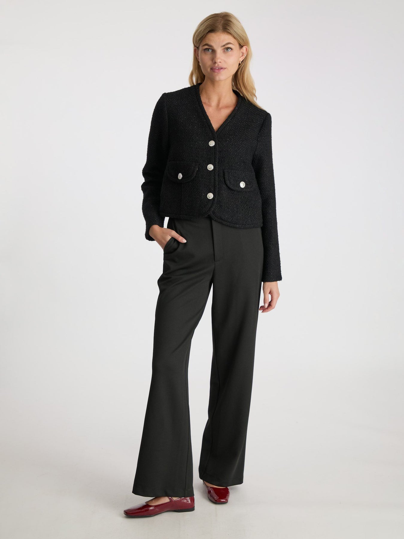 Manua Boucle Jacket - Black