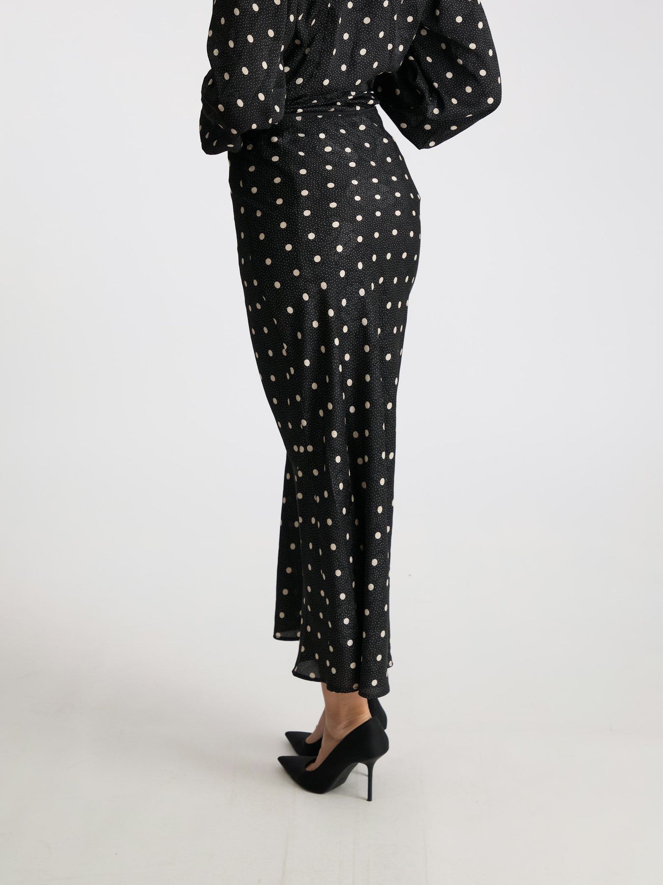 Lola Retro Dot Long Skirt - Black
