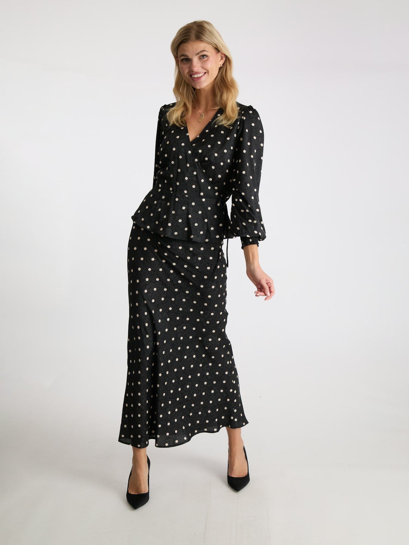 Lola Retro Dot Long Skirt - Black