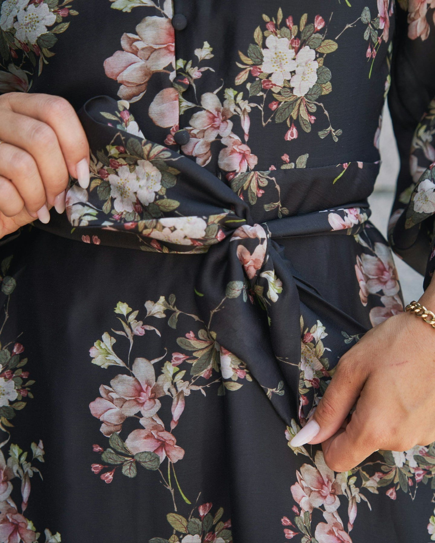 Heidi Print Flower Dress - Black