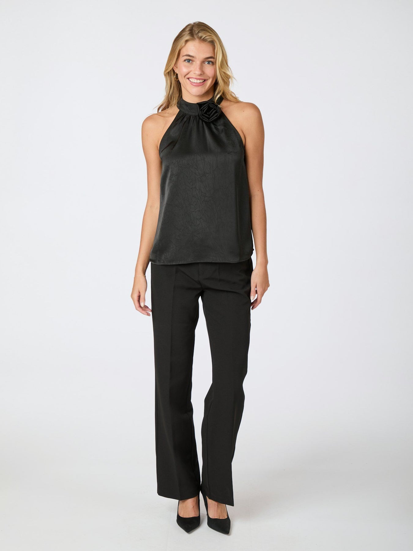 Rosette Crinkle Sateen Top - Black