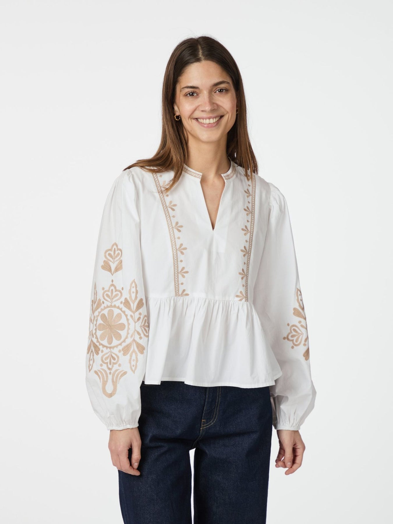 Ginia Emb Blus - Off White