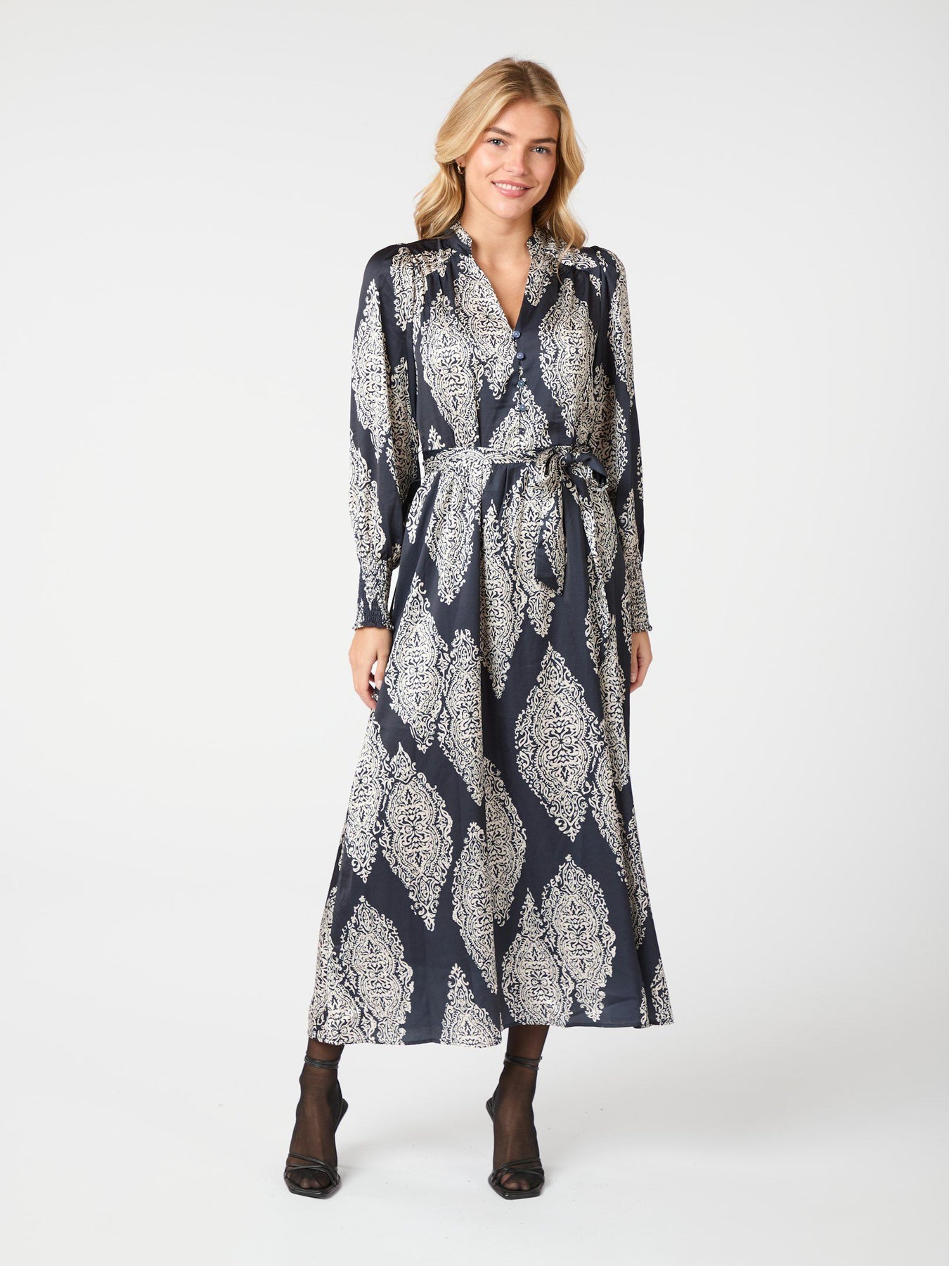 Novalee Paisley Drop Dress - Navy