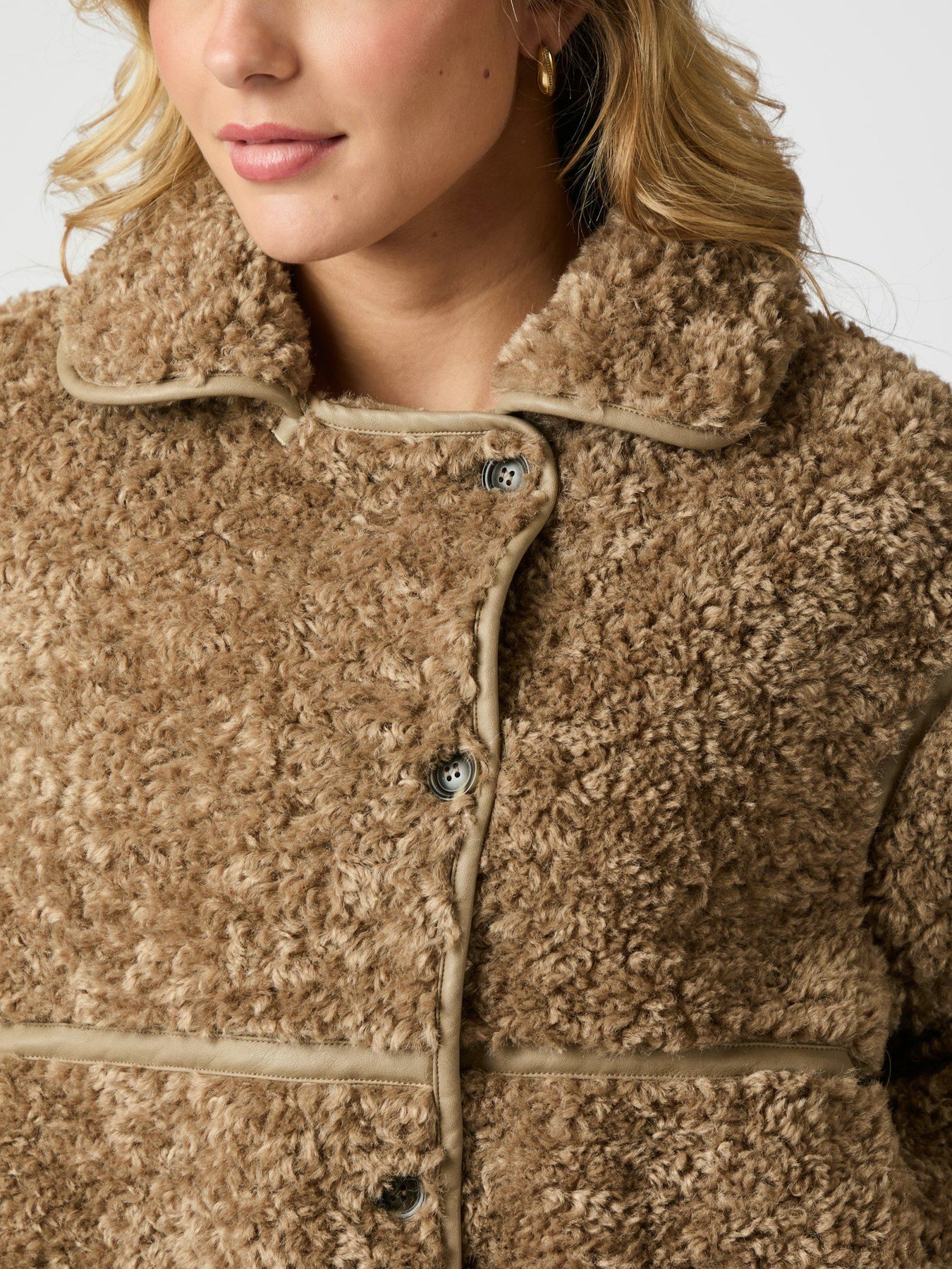 Castor Faux Fur Jacka - Taupe