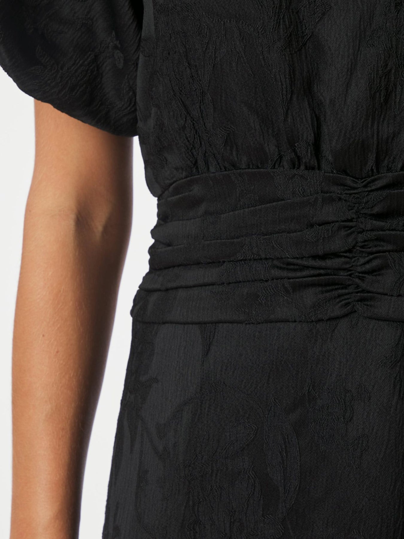 Sulli Jacquard Dress - Svart