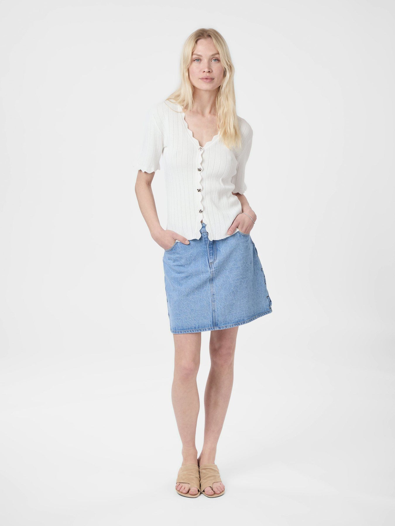 Larifa Stitch Knit Tee - White