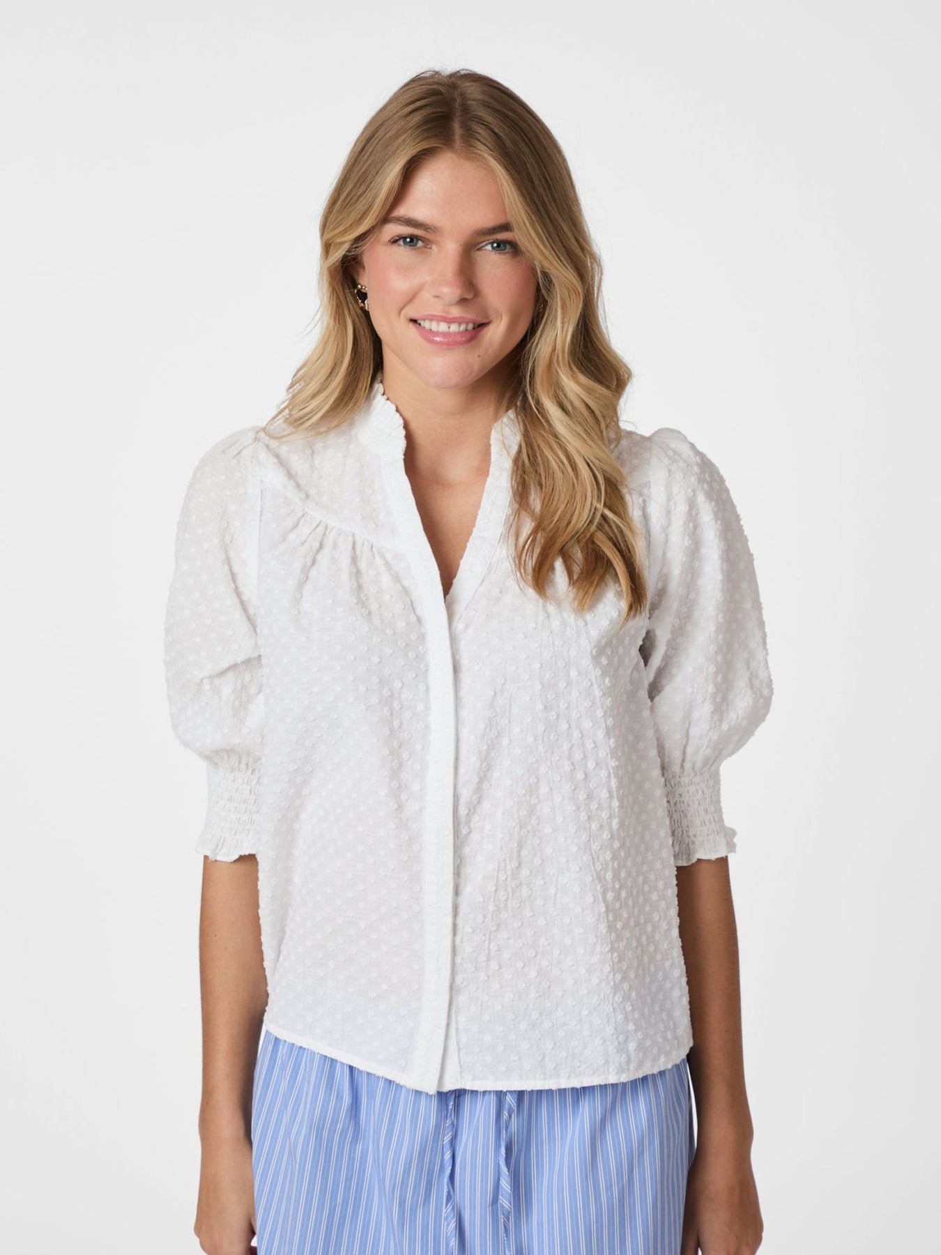 Diana B Dobby Blouse - Vit