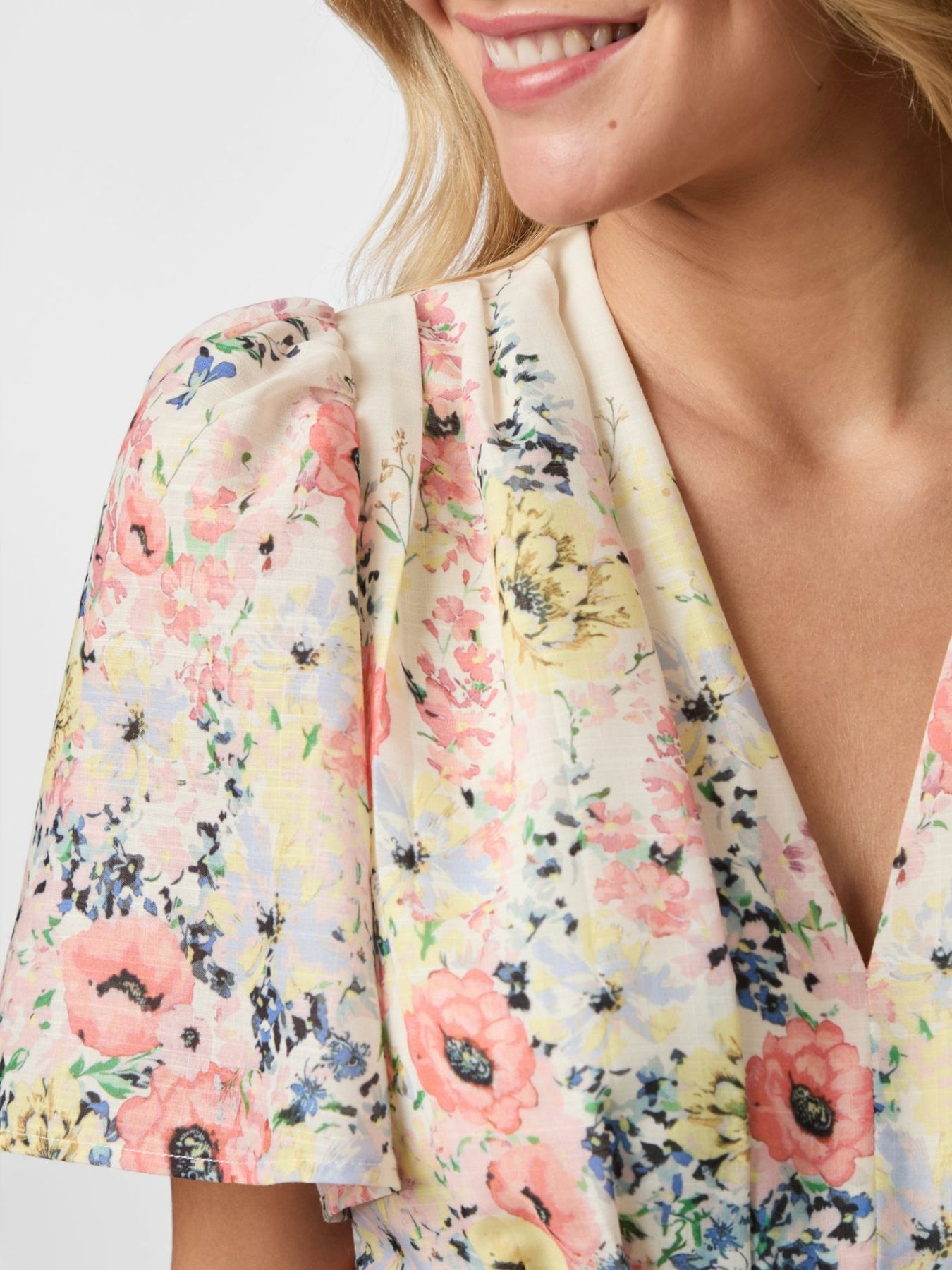 Shena Flower Print Klänning - Creme