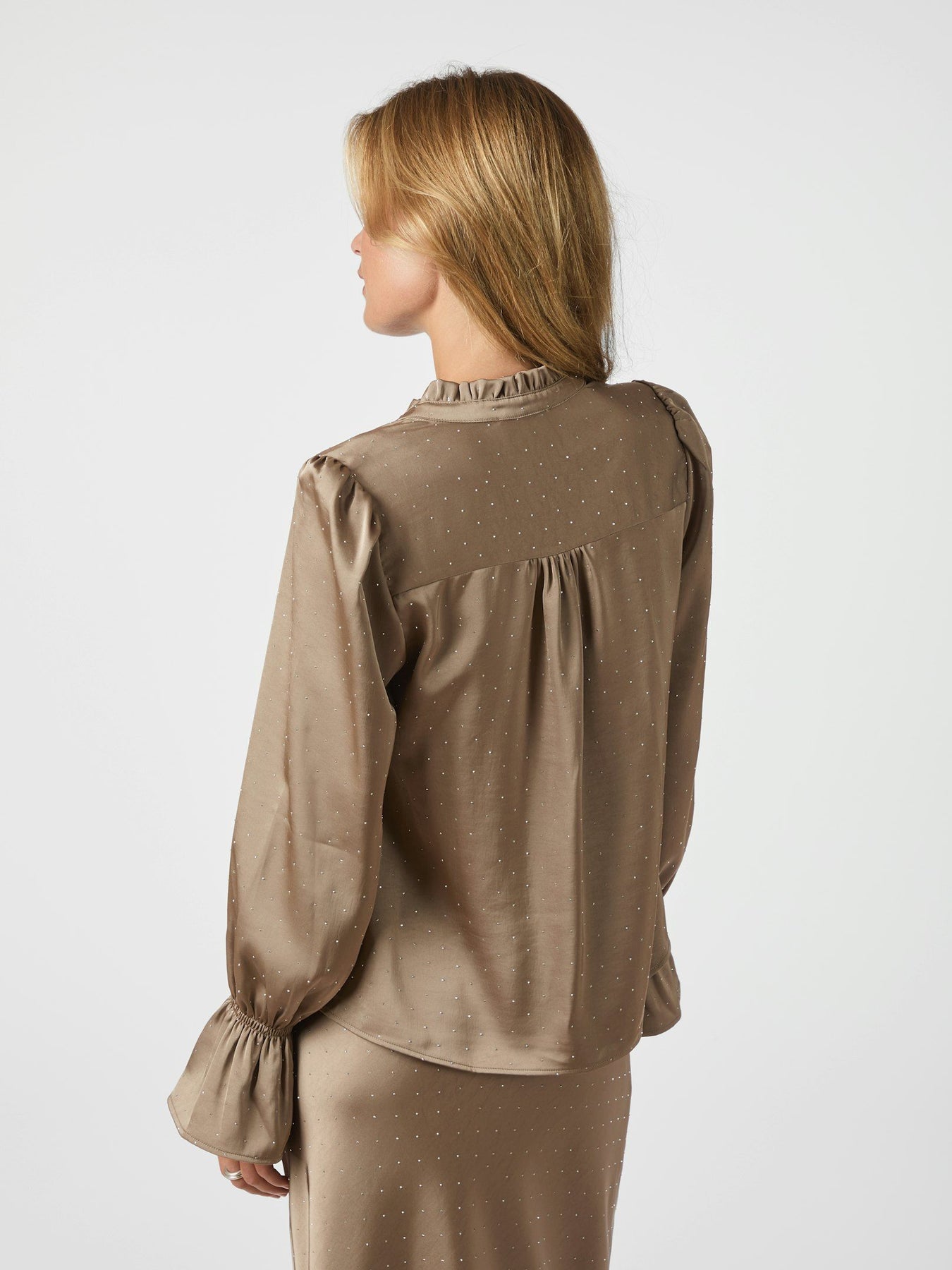 Amara Heavy Sateen Bedaz Blus - Dark Taupe
