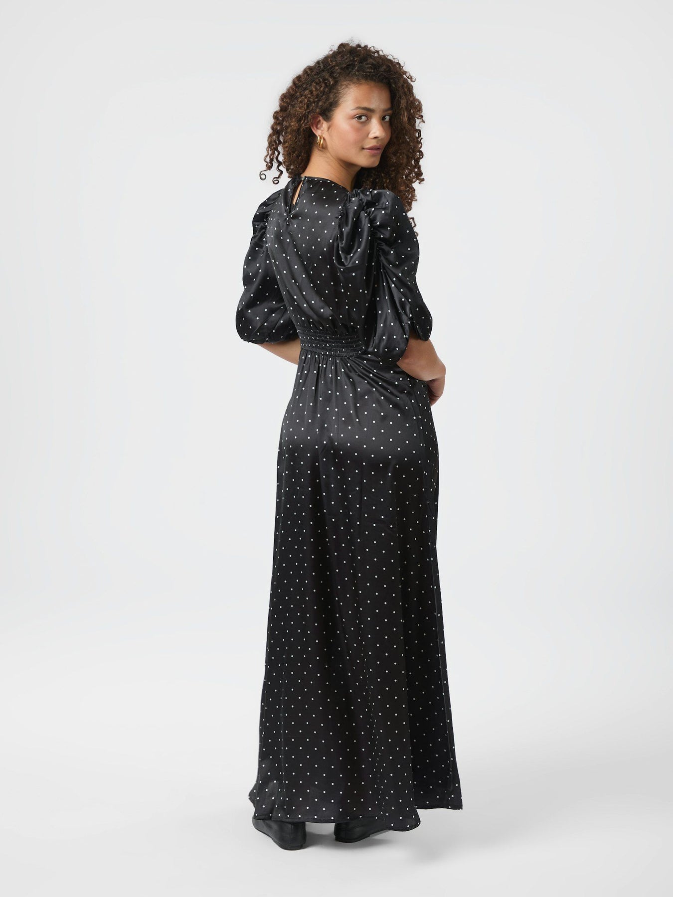 Kikka Dot Dress - Svart