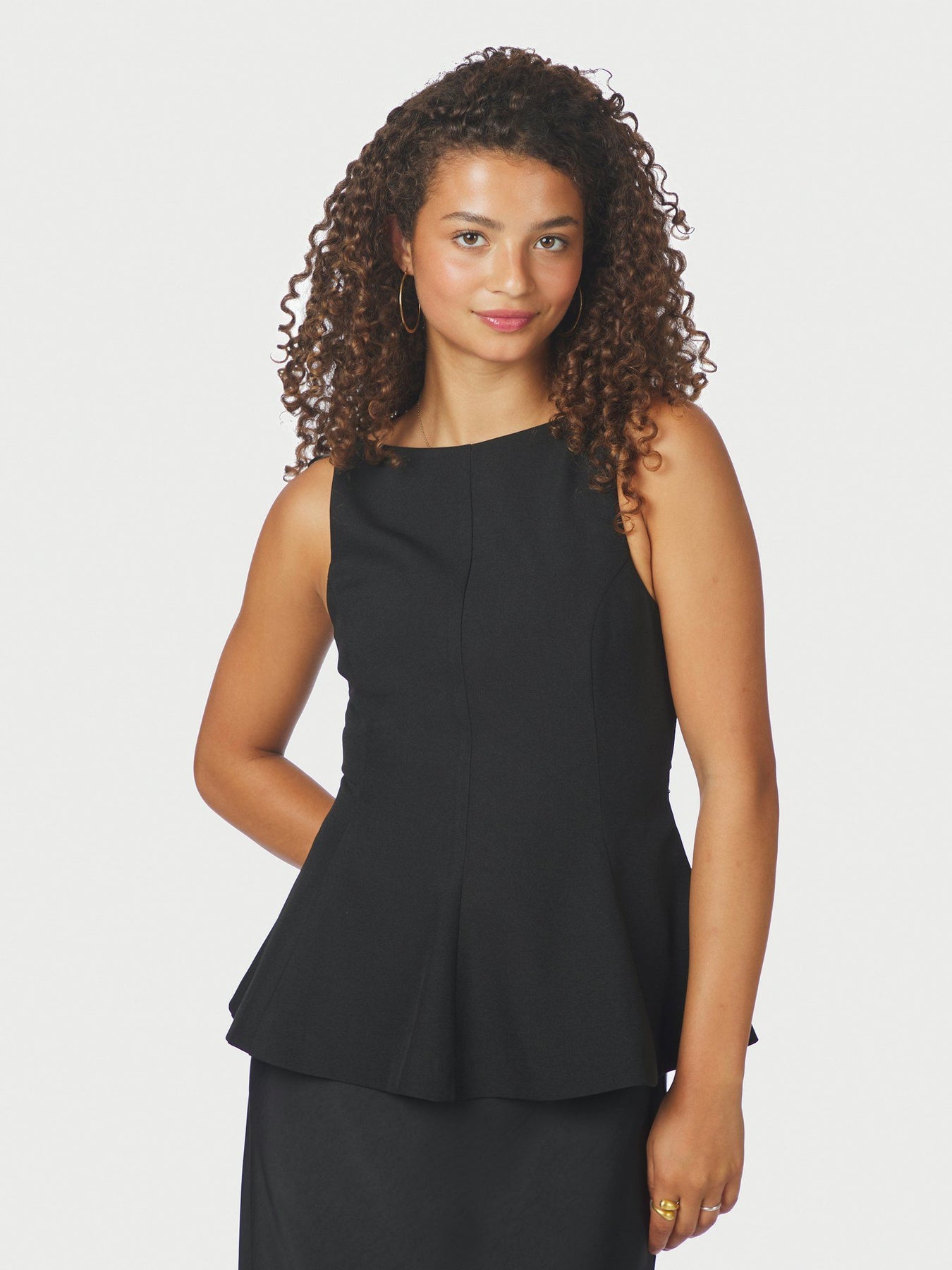 Agape Structure Tie Top - Svart