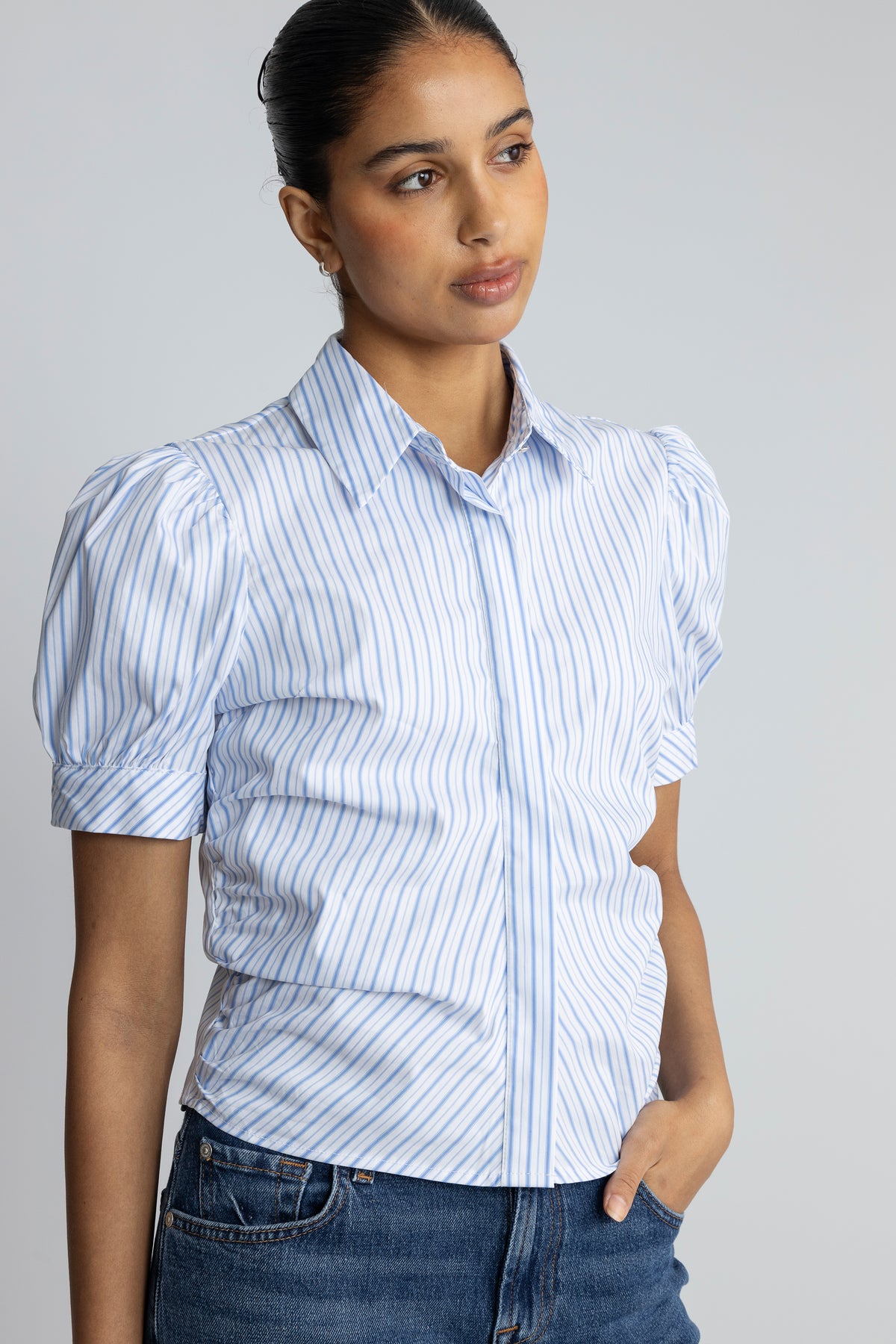 Frannie Stripe Shirt - White/Light Blue