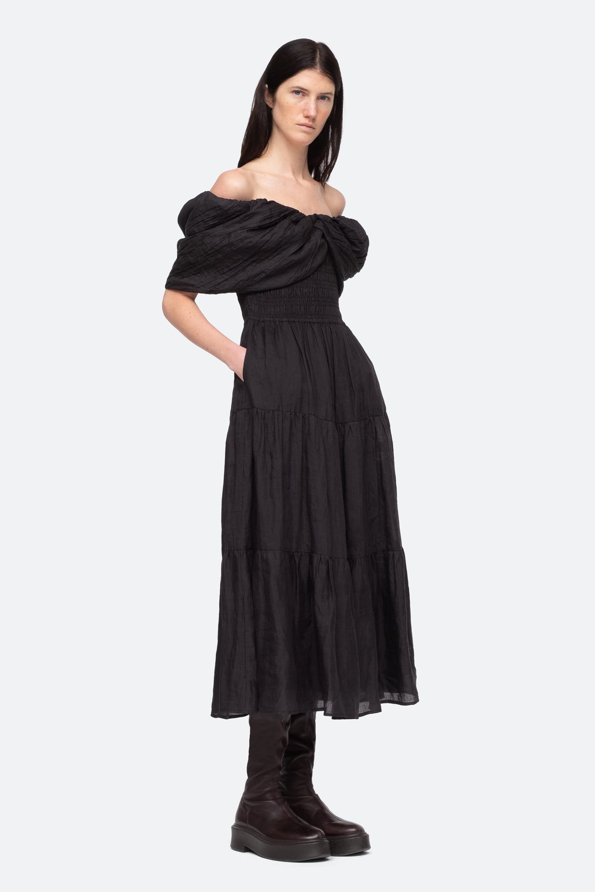 Loren Solid Off Shoulder Dress - Black