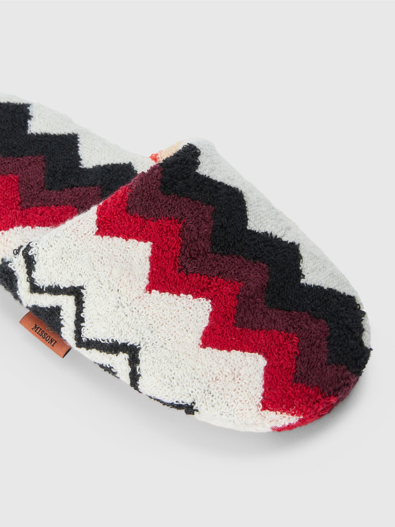 Best Soft Slipper - Red Multicolor