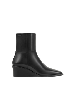 5829 Aino - Black