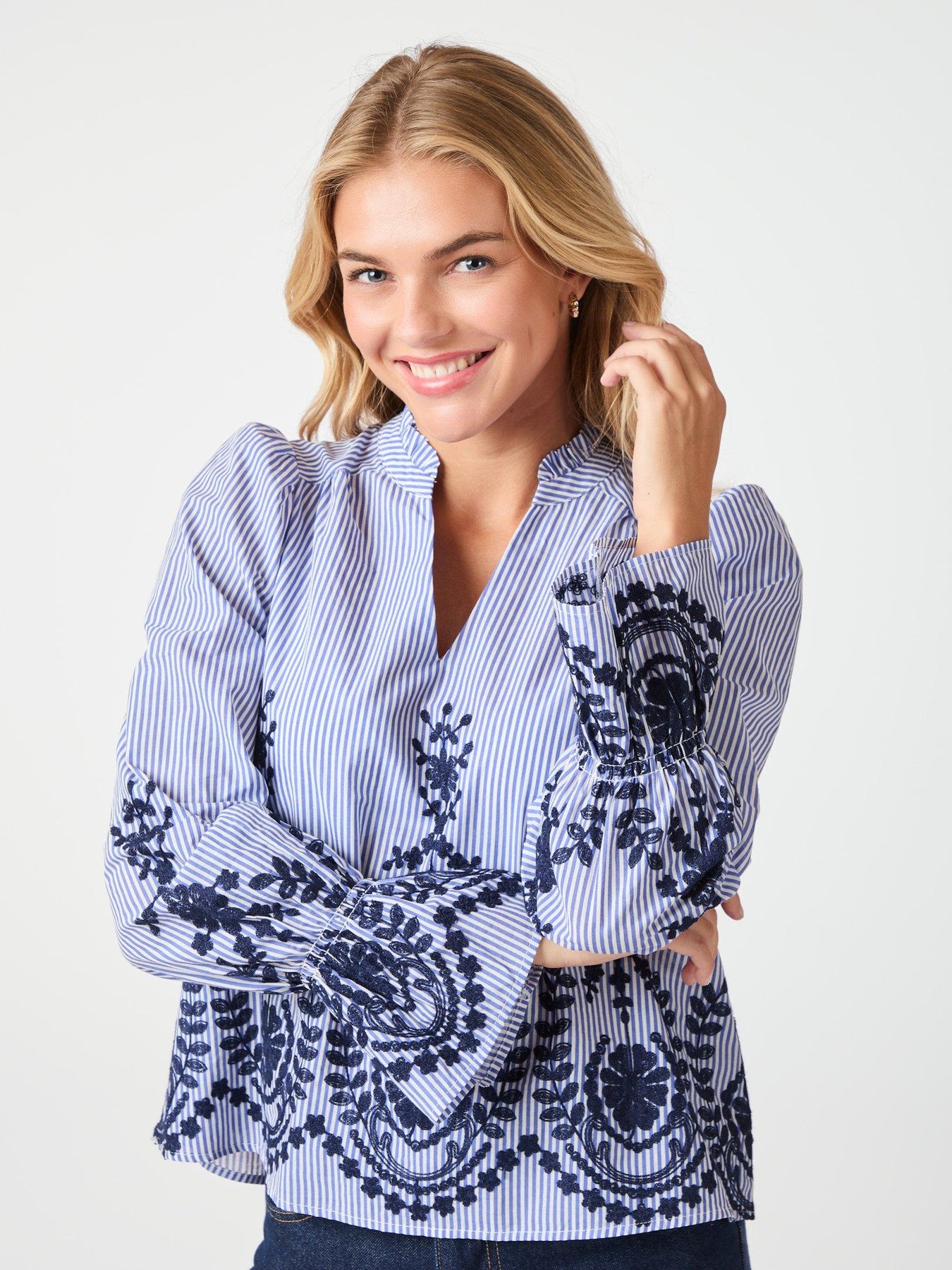 Amara Stripe Emb Blus - Blå