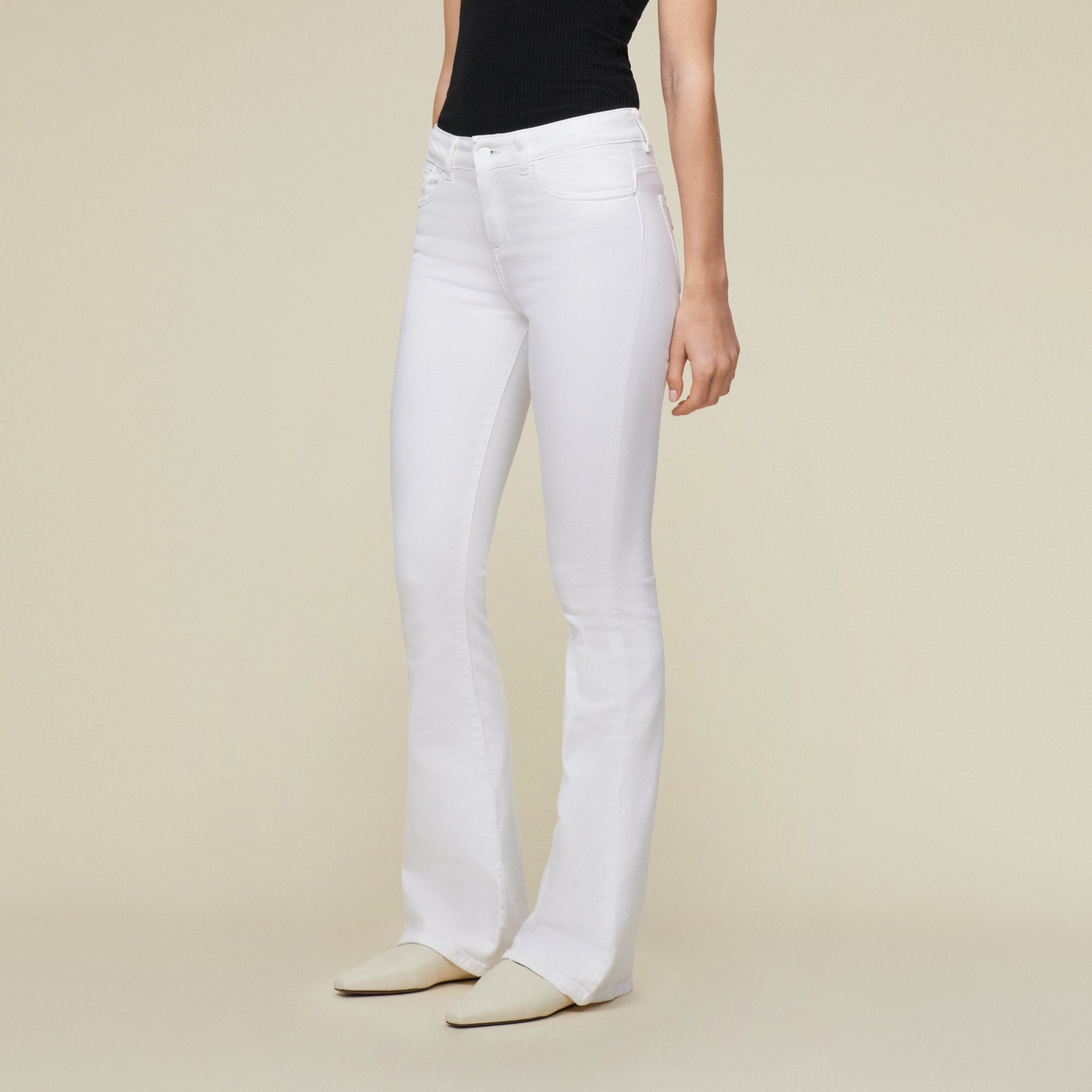 Raval 16 - White