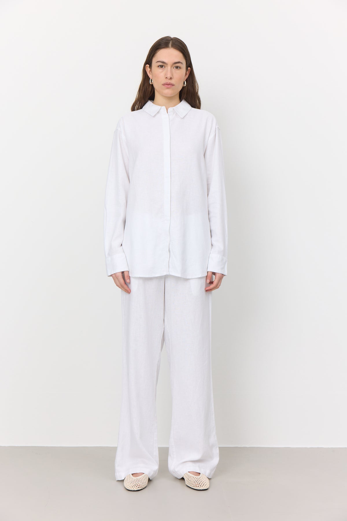 Naja 20 - White