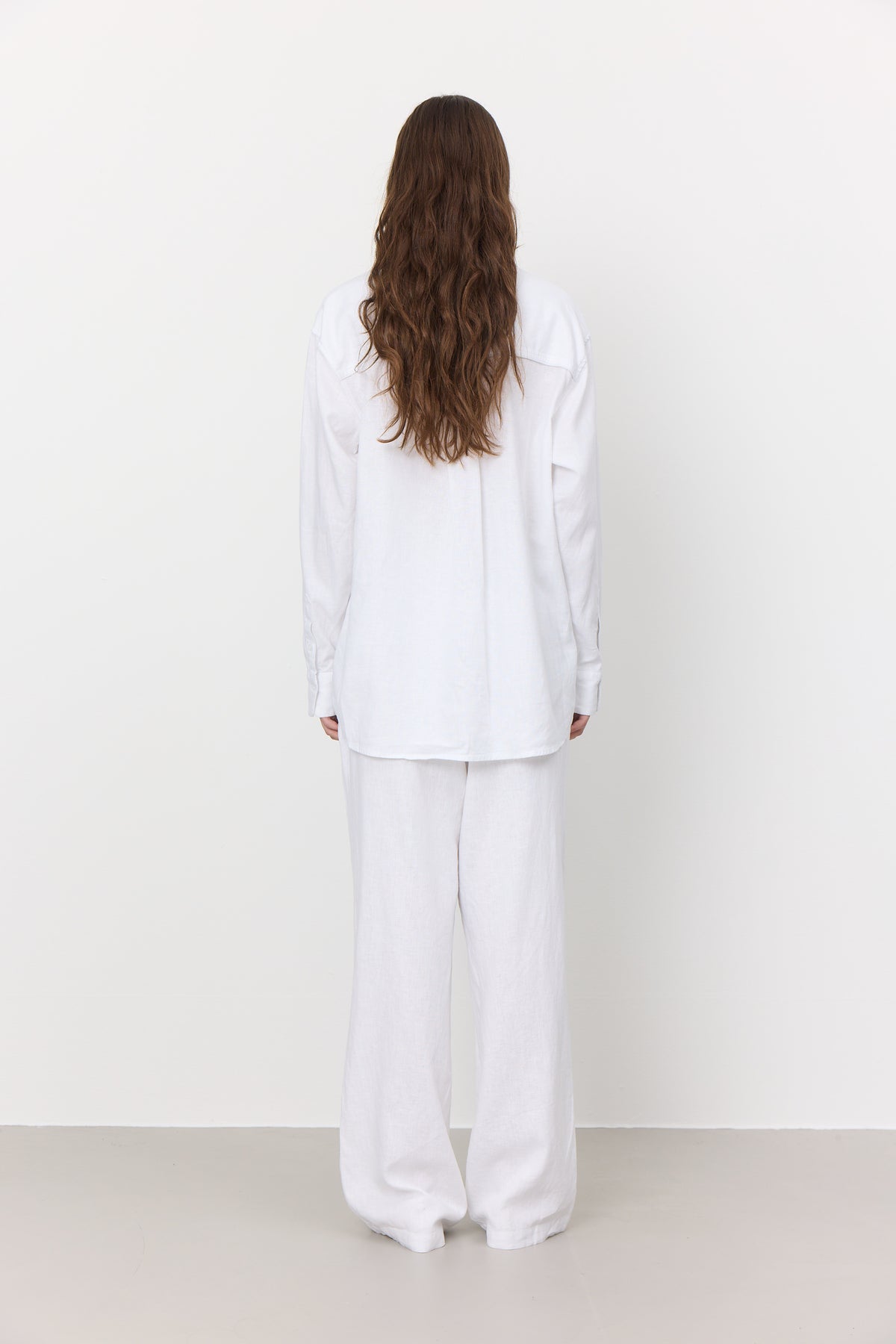 Naja 20 - White