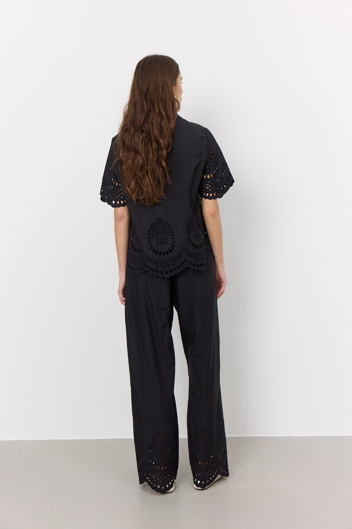 Grolet 3 - Black