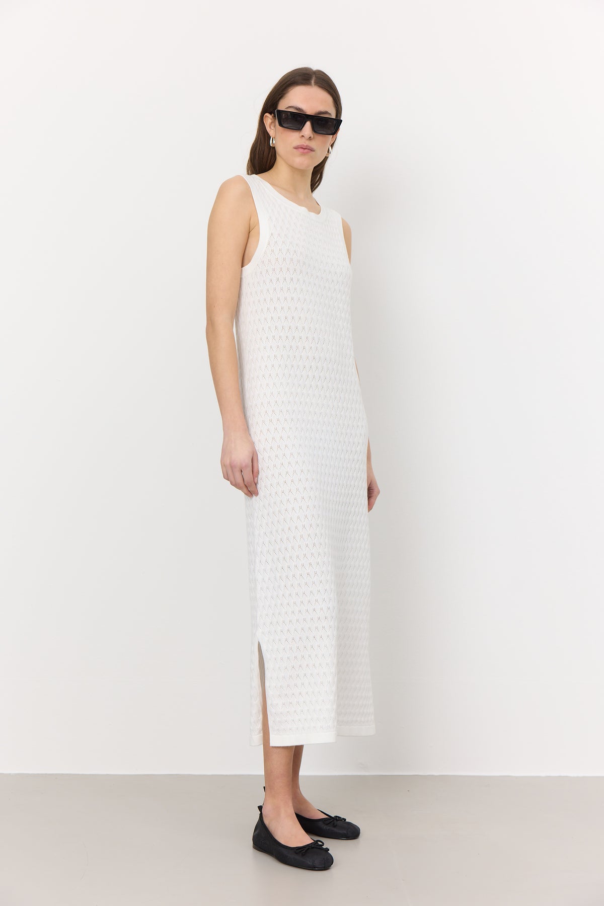 Gunva 1 - Star White