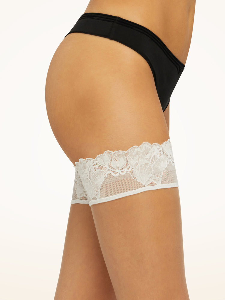 Nude 8 Lace Stay-up - Fairly Light/ White