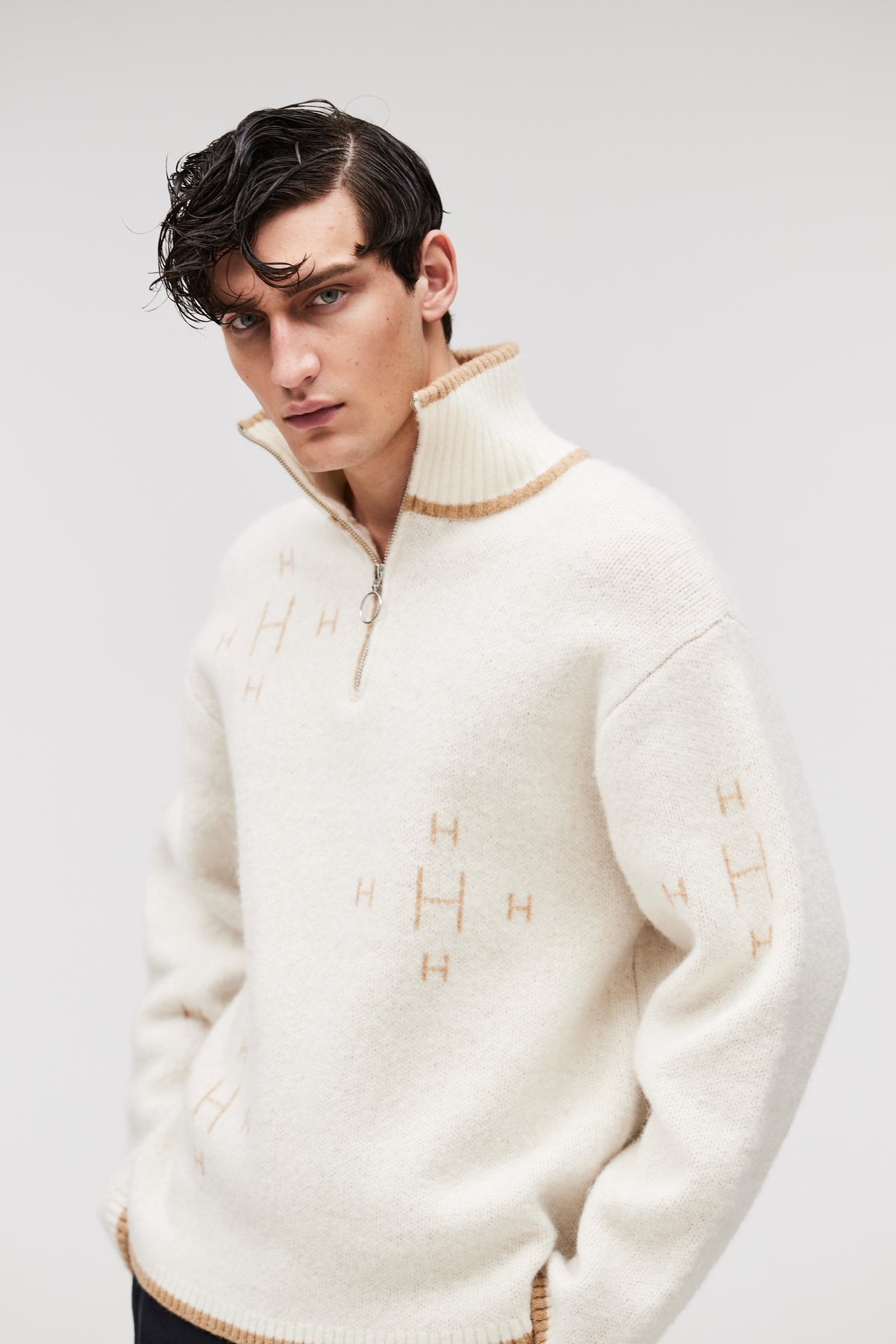 Zip Sweater - White
