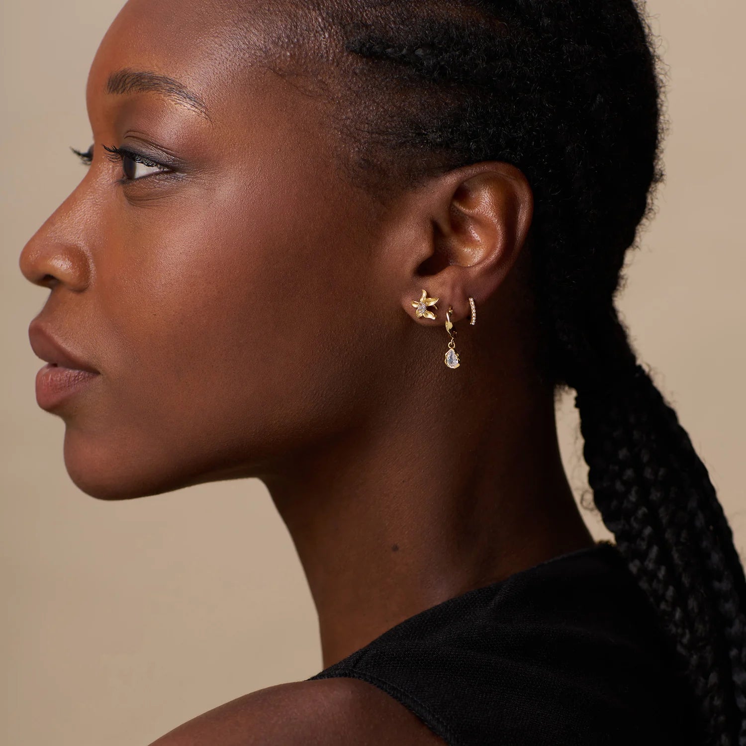Textured Flower Stud Earring - Gold