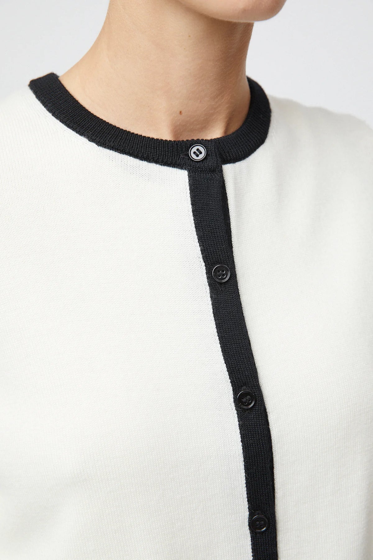 Classic Merino Kofta - Cream Black
