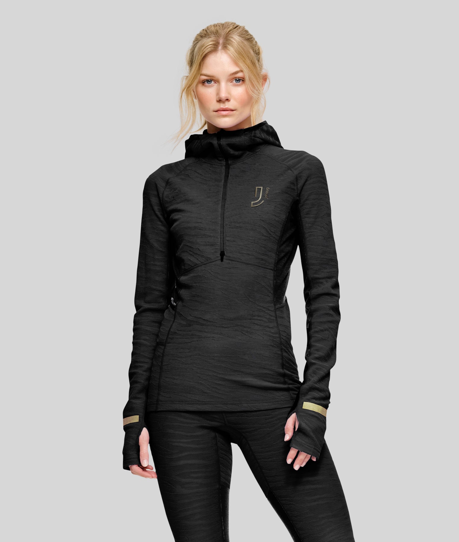 Advance Tech-Wool Hood - Black