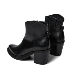 Juliette - Black