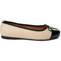 Lucy - Beige/Svart Lack