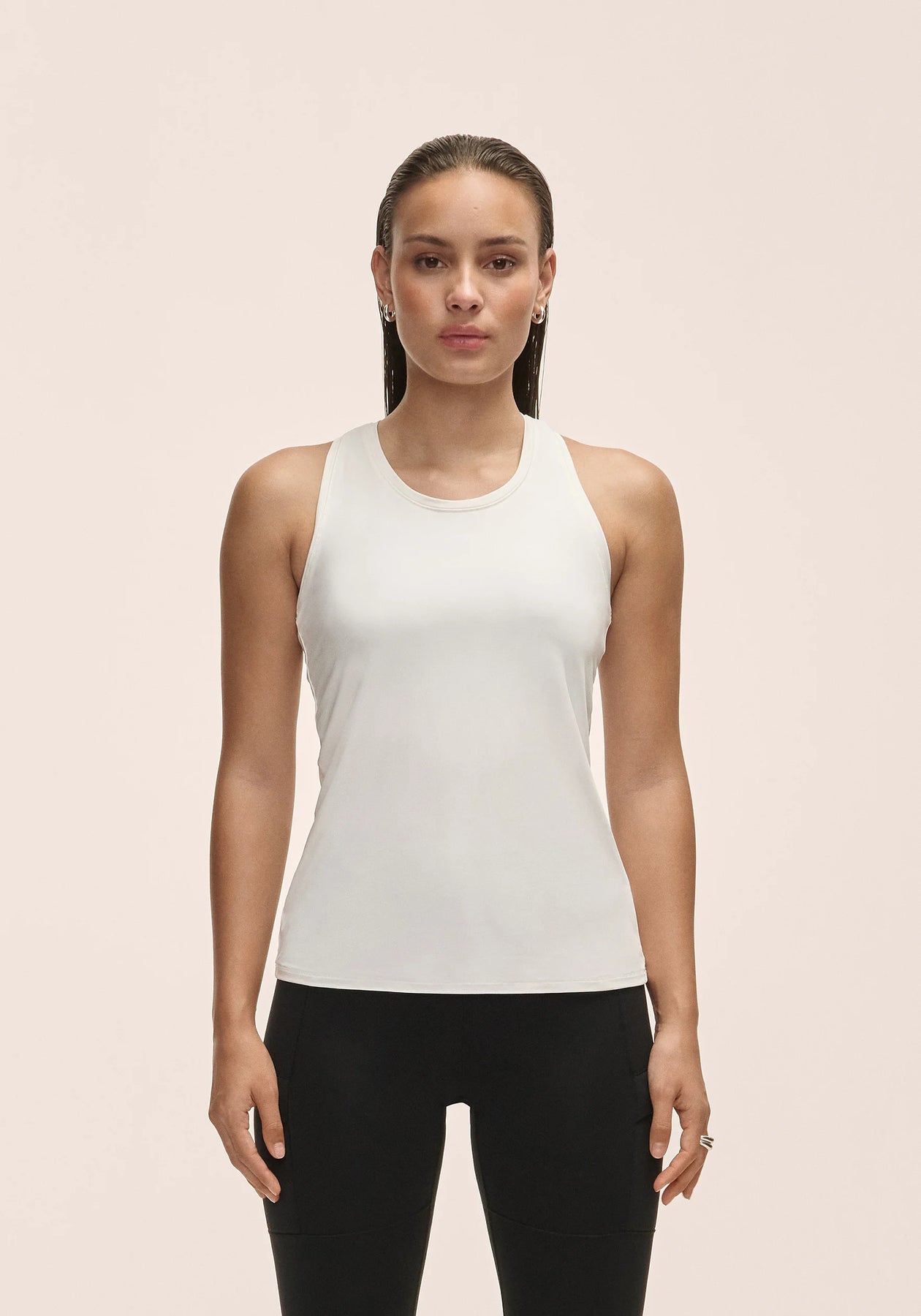 Essential Racerback Tank - Vit