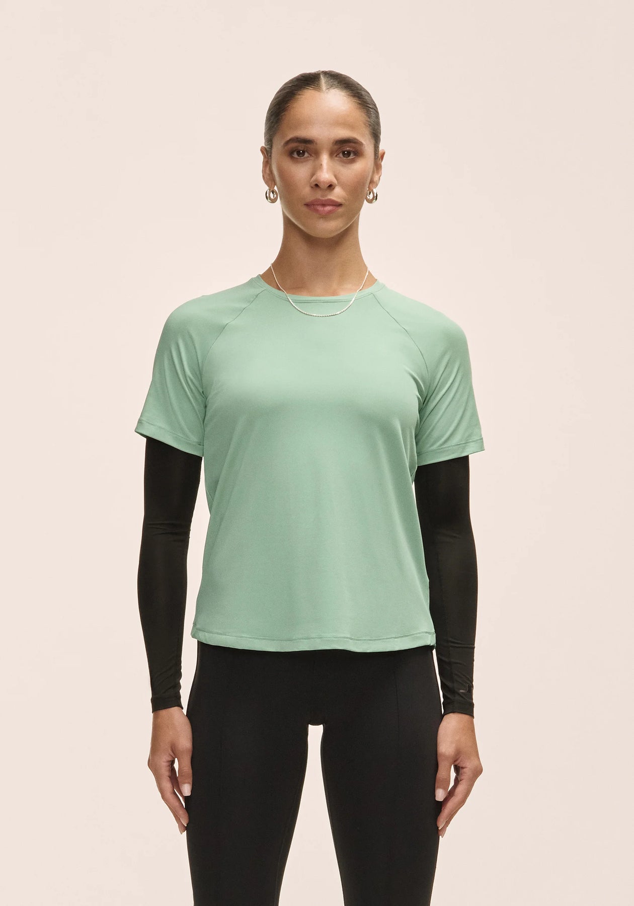 Essential Tee - Statue Green