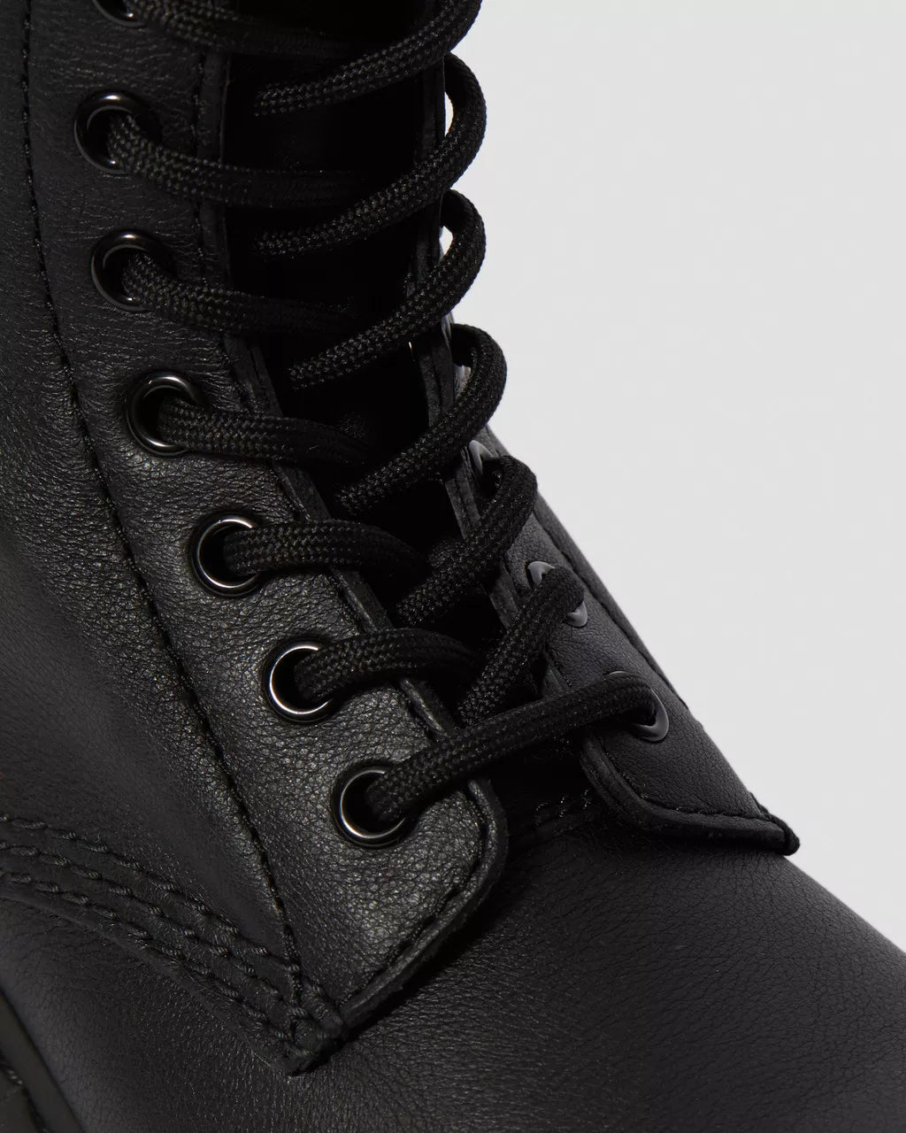 1460 Pascal - Mono Black Virginia