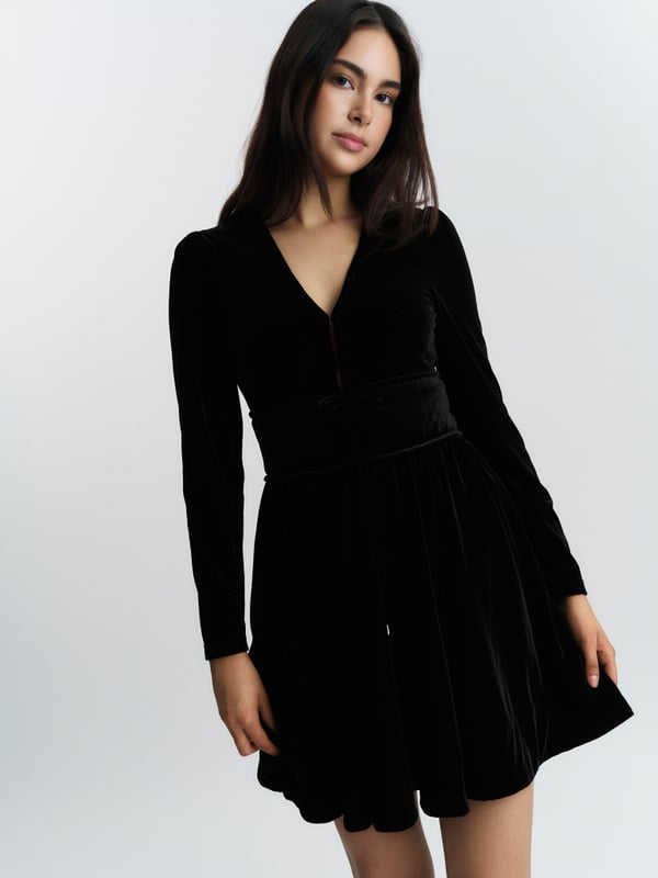 Philo Stud Velour Dress - Svart