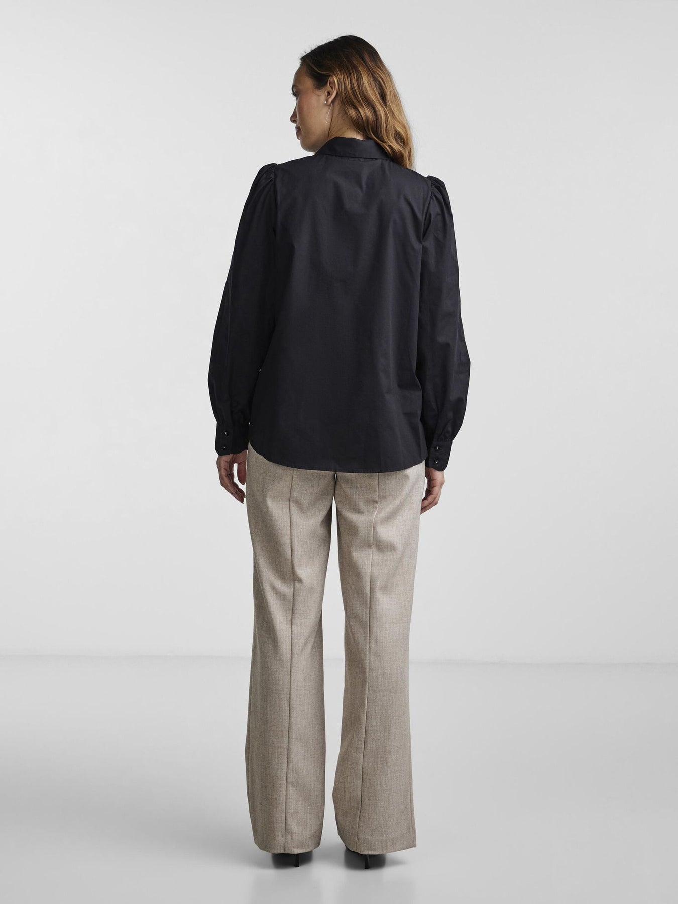 Yascrispa LS Shirt - Black