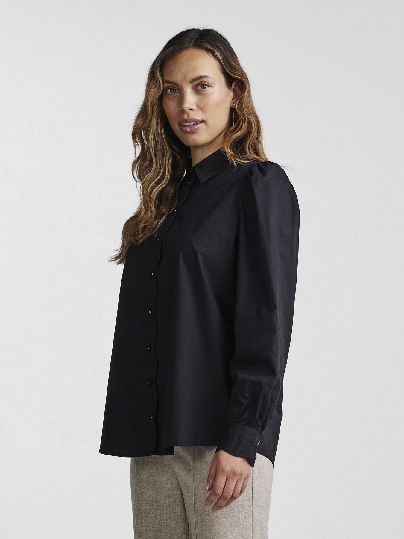 Yascrispa LS Shirt - Black