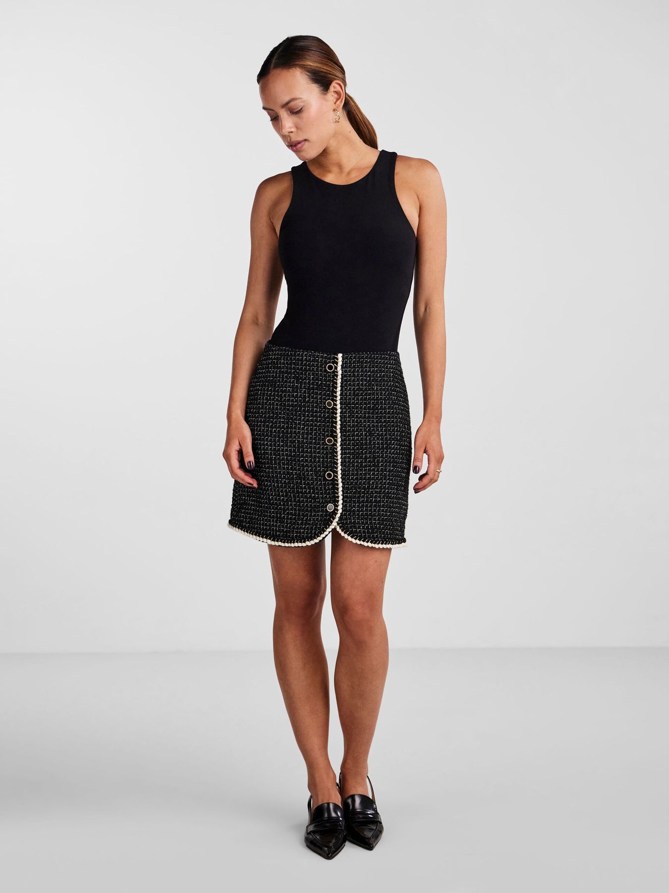 Yasclema HMW Short Skirt - Black