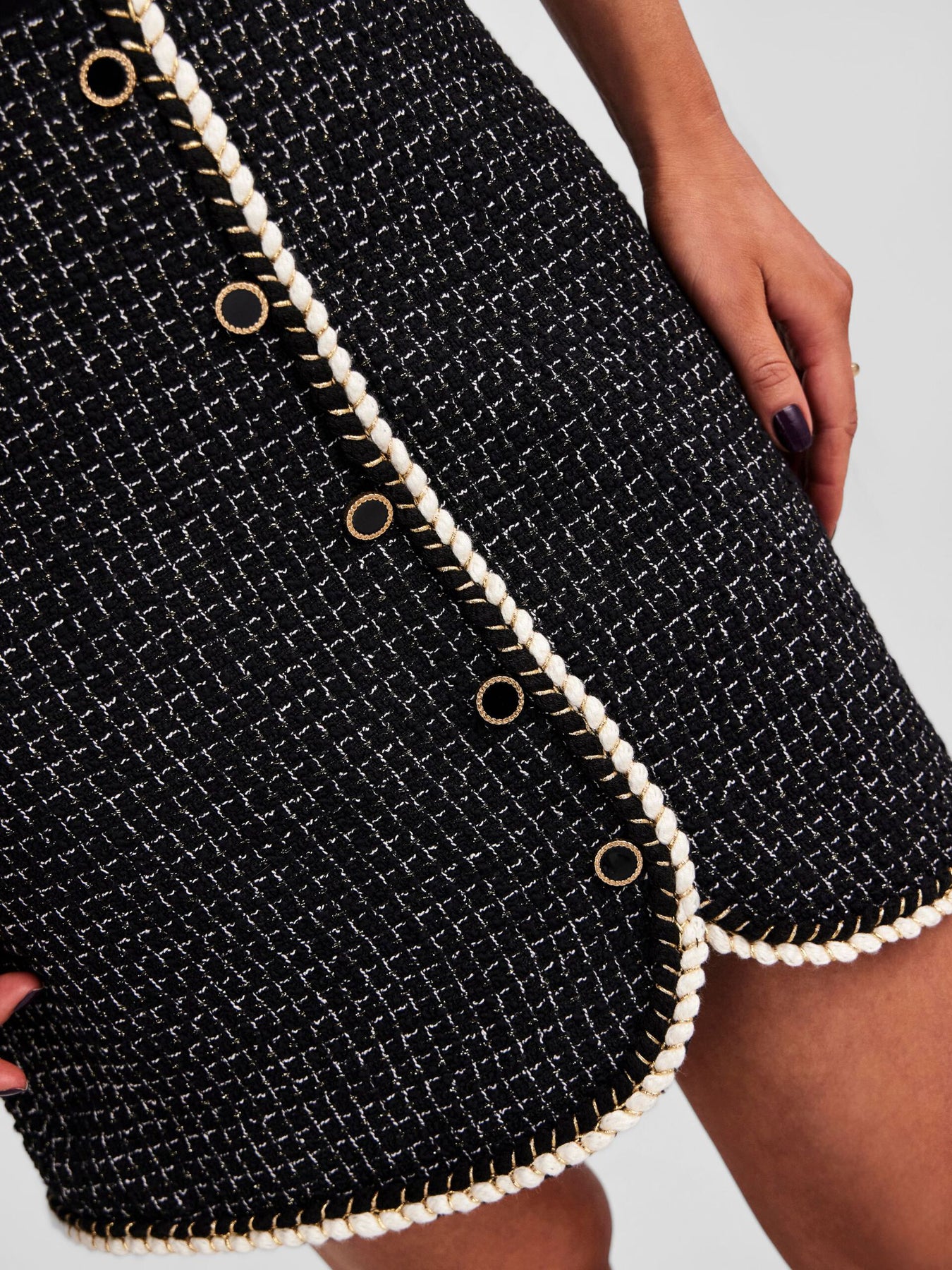 Yasclema HMW Short Skirt - Black