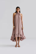 Sabrina Halterneck Ruffled Maxiklänning - Taupe