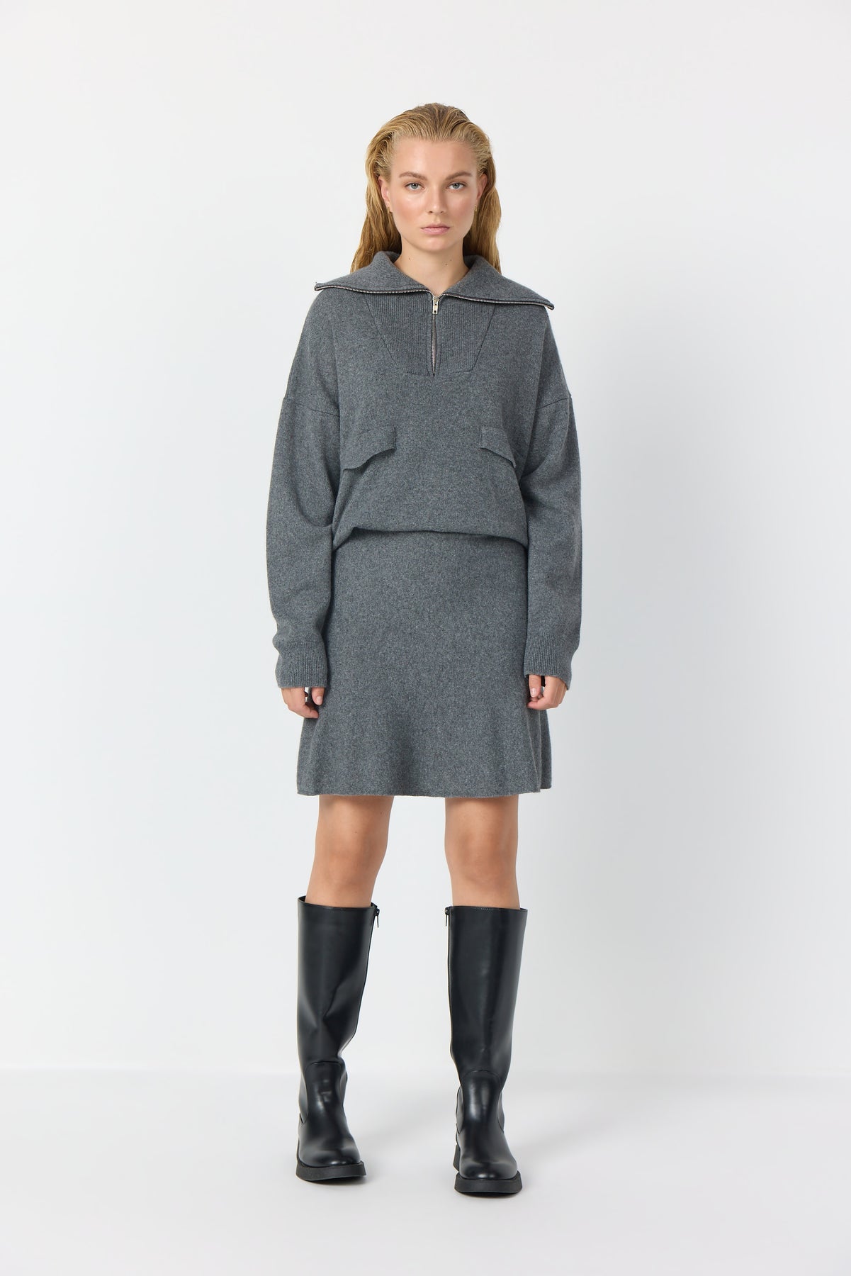 Winni 3 - Dark Grey