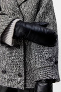 Hester 1 - Black