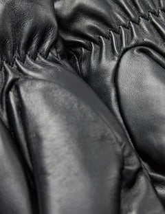 Hester 1 - Black