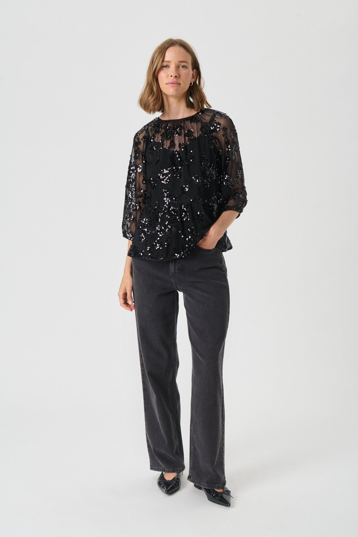 VivanPW Blus - Black Sequins On Mesh