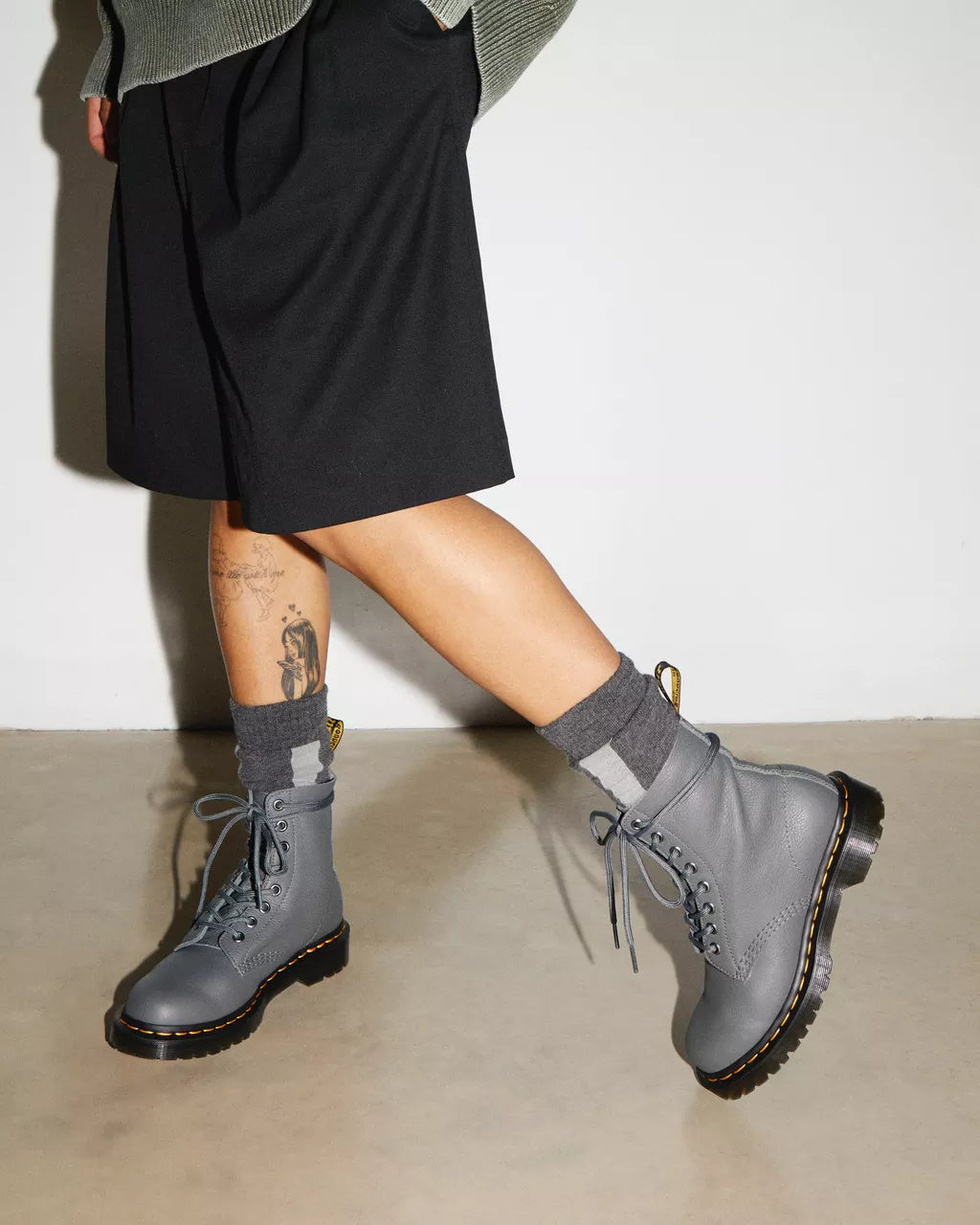 1460 Pascal - Gunmetal Virginia