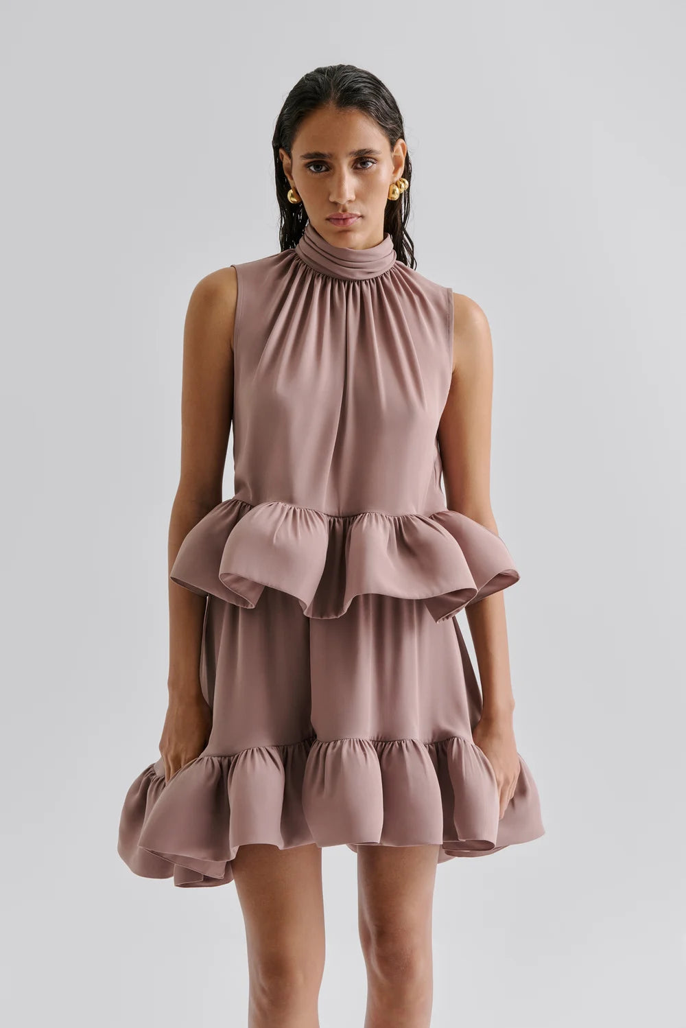 Lune Halterneck Frilled Hem Blus - Taupe