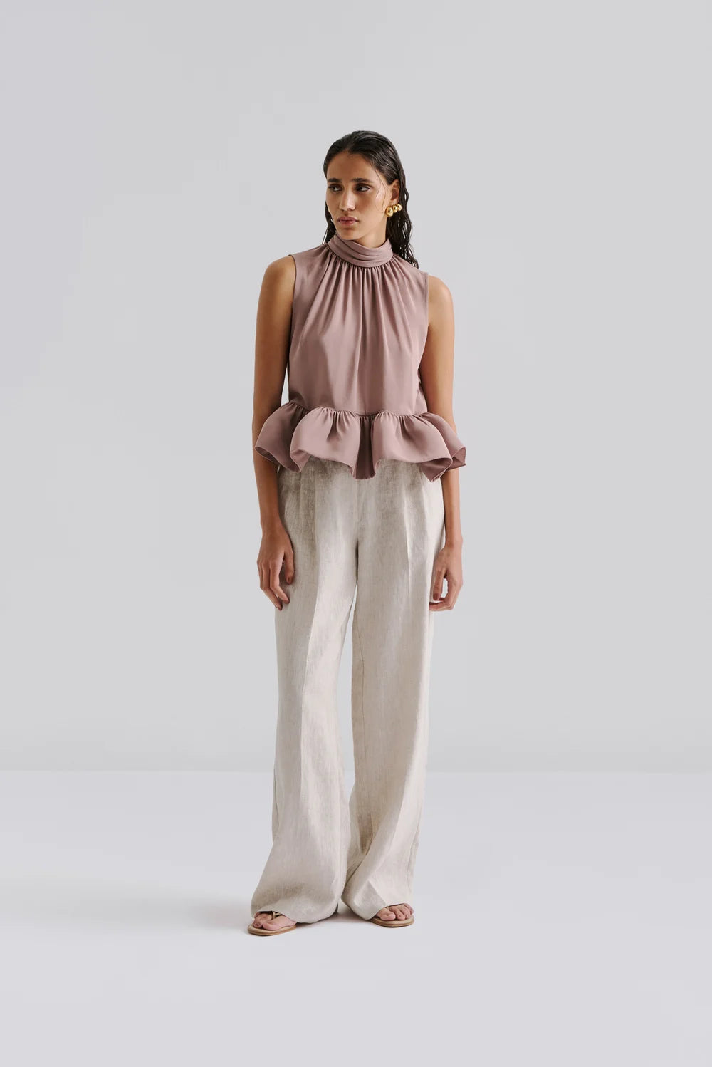 Lune Halterneck Frilled Hem Blus - Taupe