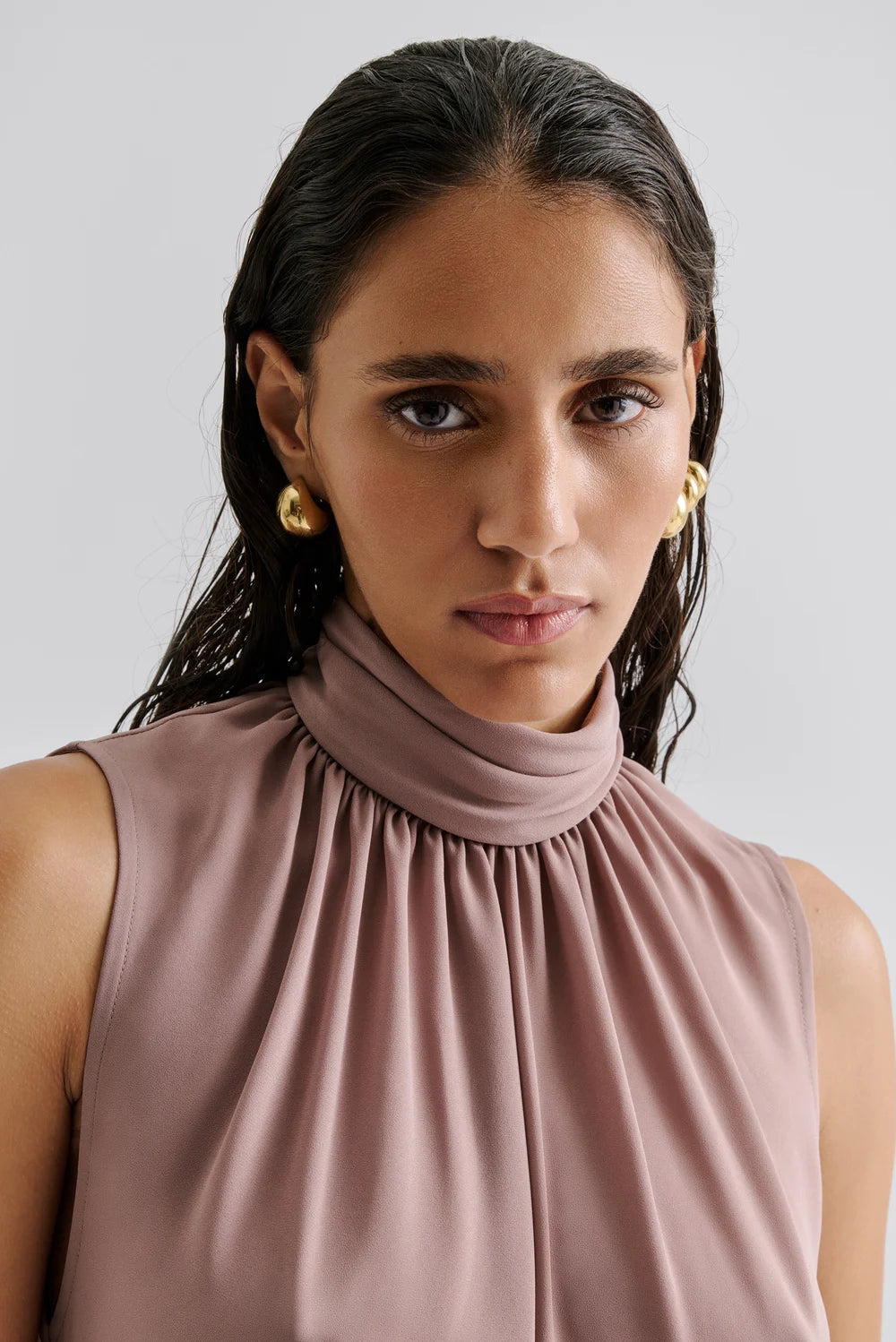 Lune Halterneck Frilled Hem Blus - Taupe